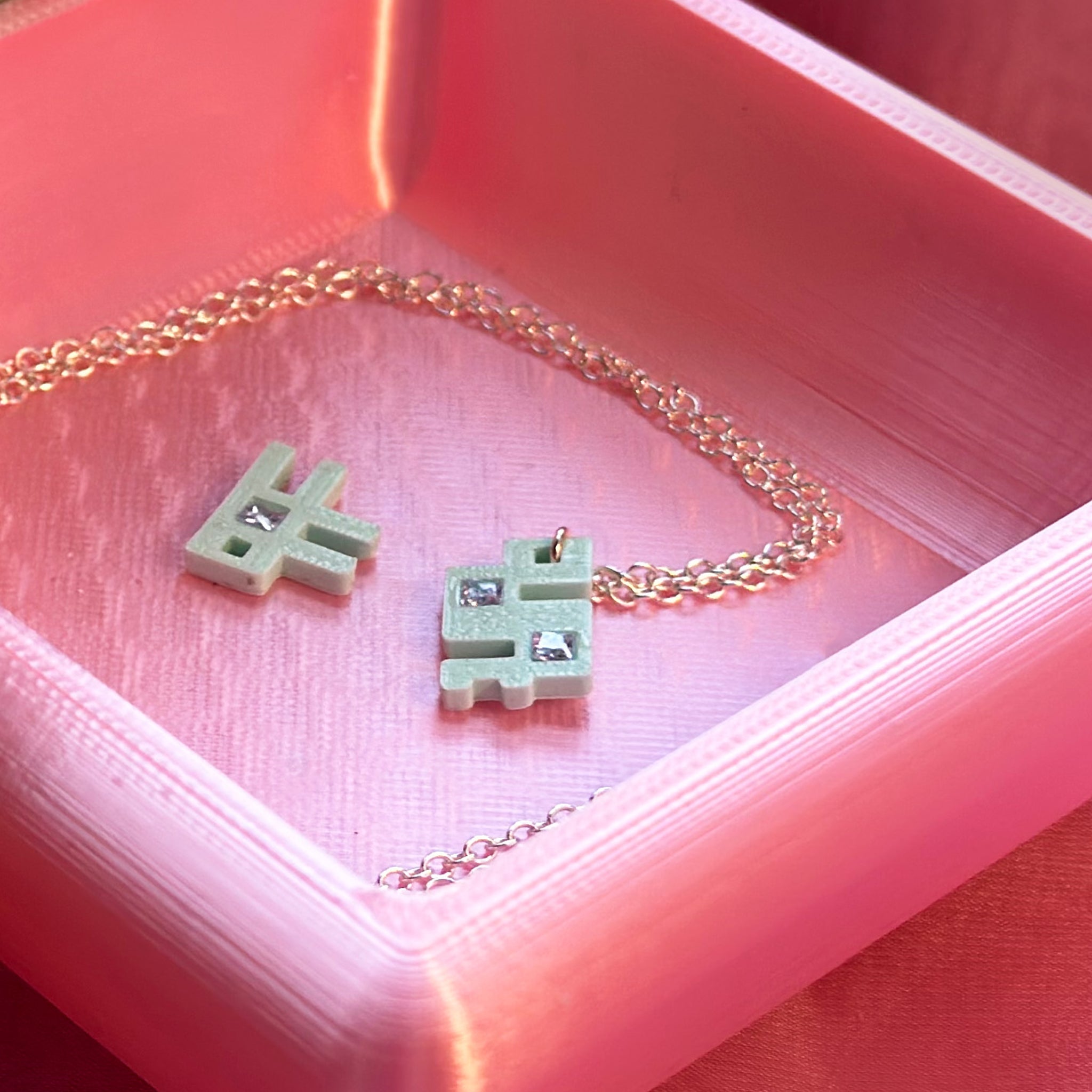 3D Printed Pixelation Box in PLA with Gemstones